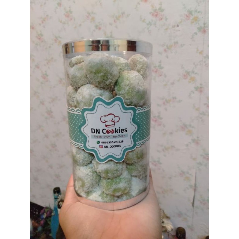 

green ball pandan