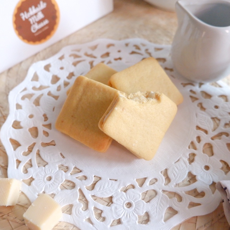 HOKKAIDO MILK BUTTER COOKIES ISI 1 PCS