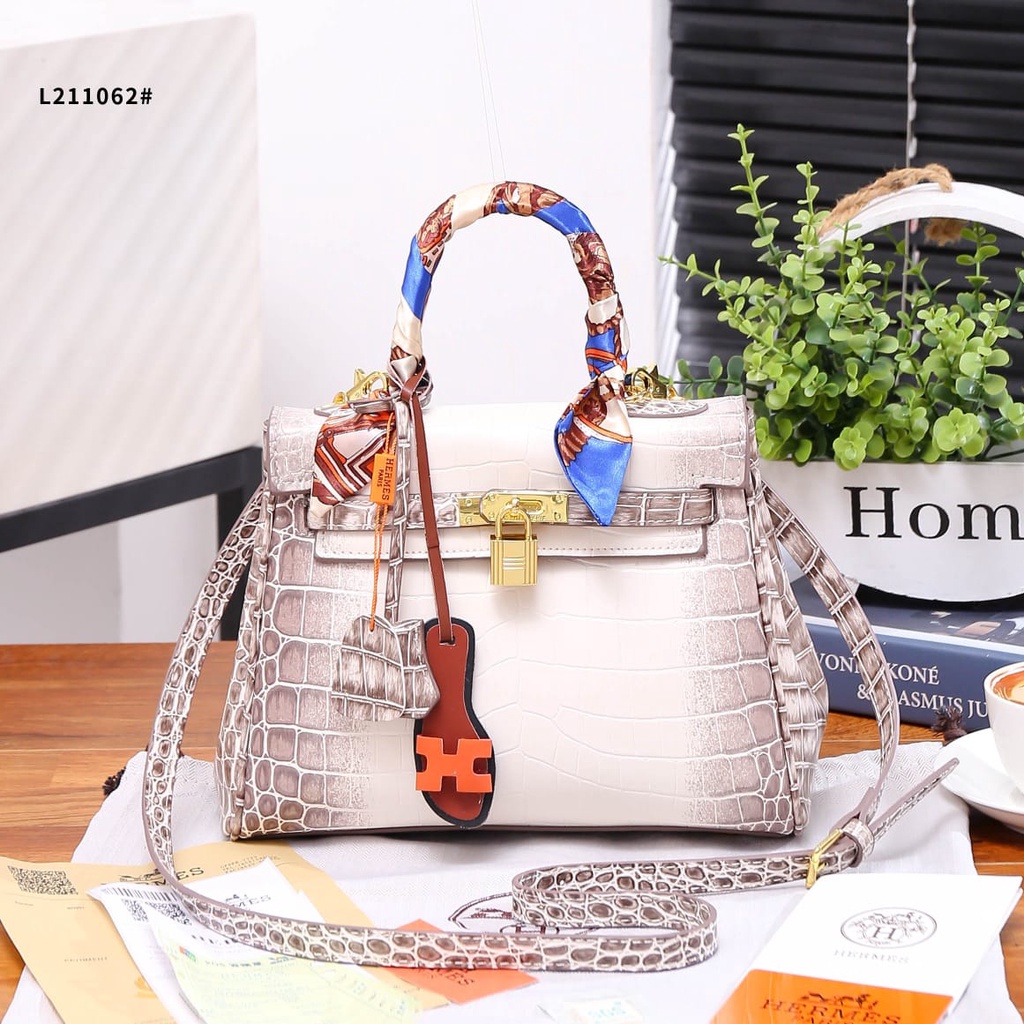 Tas HK 25 Niloticus Crocodile Himalaya GHW Handbag P1162