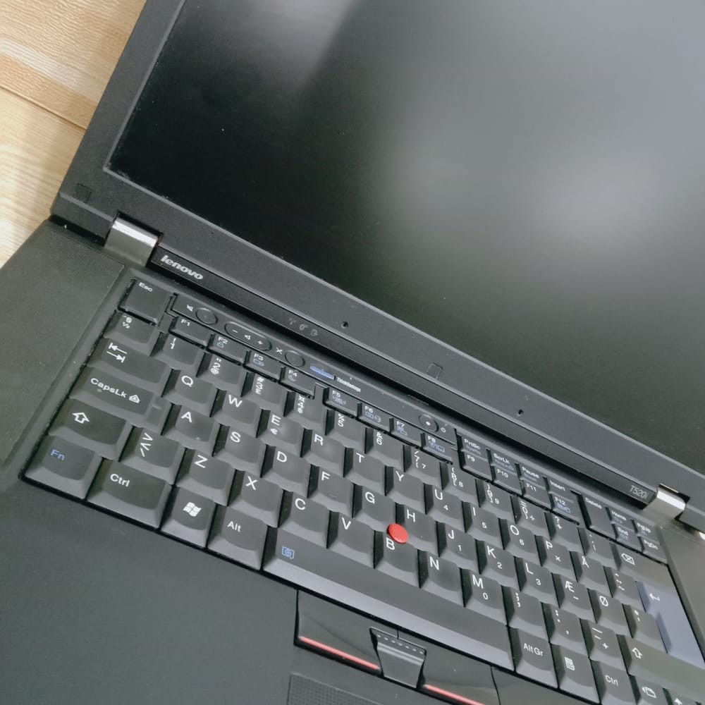 LENOVO THINKPAD T520 INTEL CORE i3 GEN 4TH RAM 4GB HDD 500GB