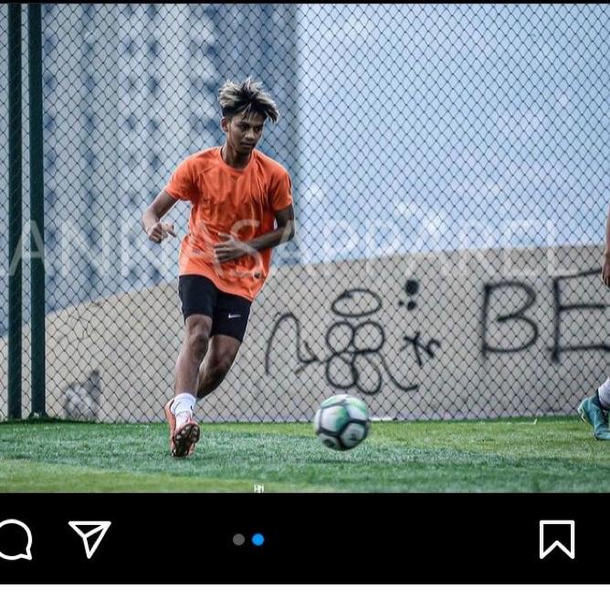 SETELAN POLOS SETELAN FUTSAL SETELAN BOLA SETELAN SEPAKBOLA JERSEY BOLA BAJU LATIHAN SETELAN OLAHRAG