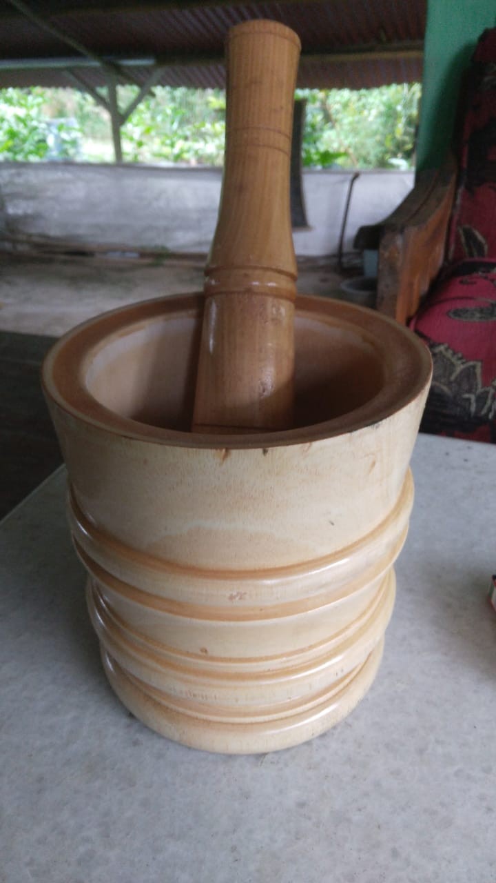 Lumpang Kayu + Alu / Tumbukan