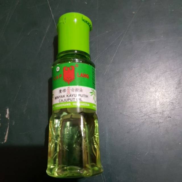 Minyak kayu putih cap lang 30 ml