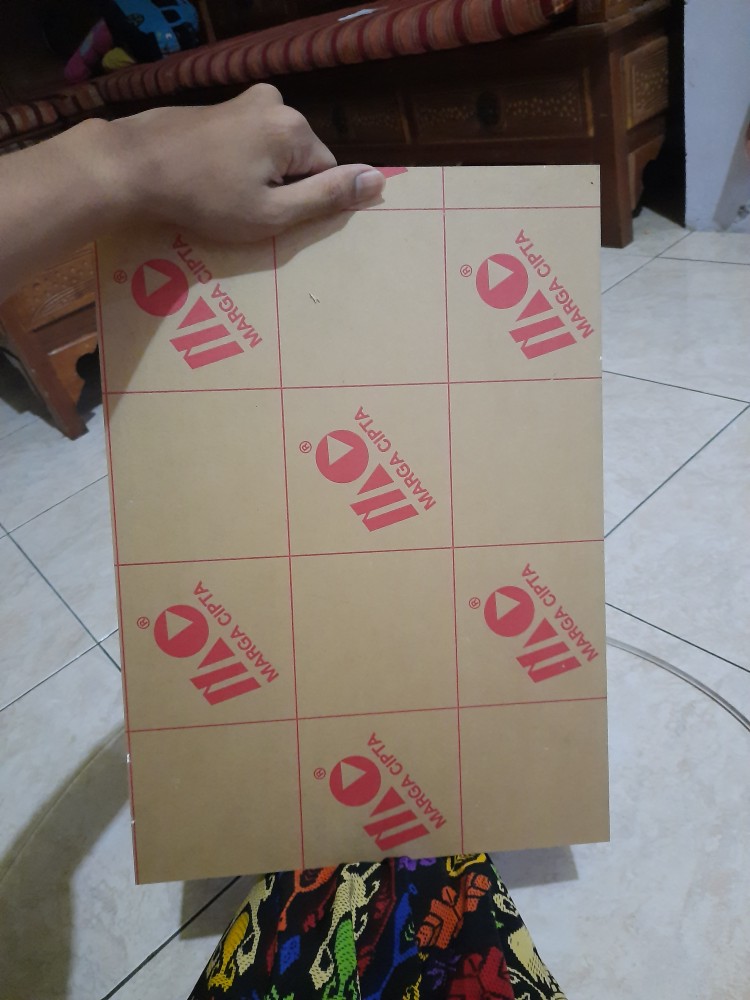 Akrilik Lembaran Custom 2mm  Bening Transparan /clear  Pemotongan Laser