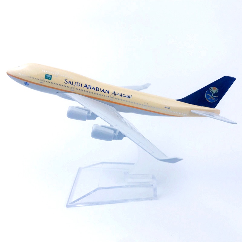 Saudi Arabian Mainan Pesawat Terbang Boeing 747 Model B747 Bahan Alloy Diecast Aeroflot Dengan Stand Display