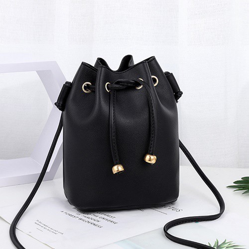 TAS HAPPY JTF2990 Tas SERUT batam dan tas import wanita model SELEMPANG SERUT 1kg bisa 4 tas