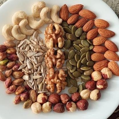 

roasted mixed nuts 650 gr