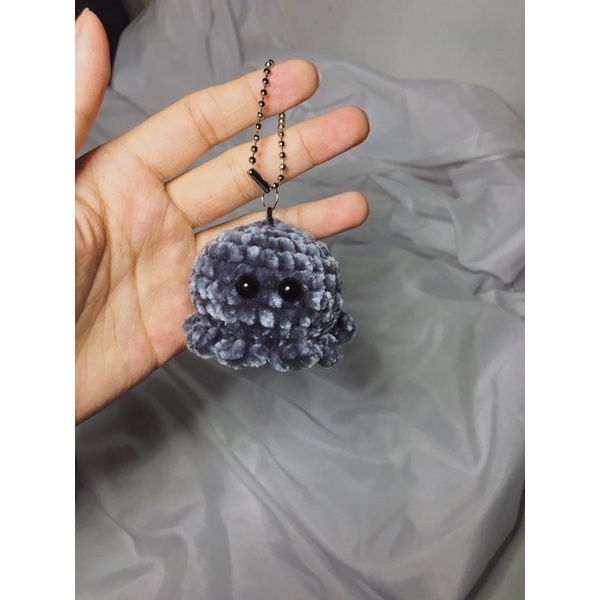 Mini octopus / boneka gurita / amigurumi / boneka rajut / gantungan kunci / stress ball