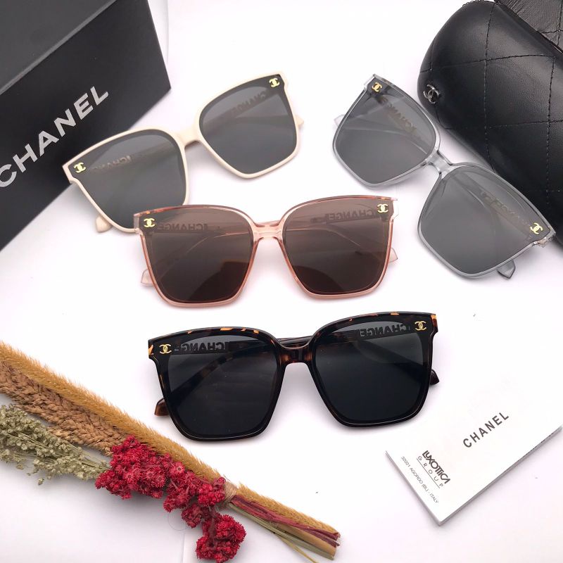 C NADINA~GJ/Kacamata Fashion Wanita