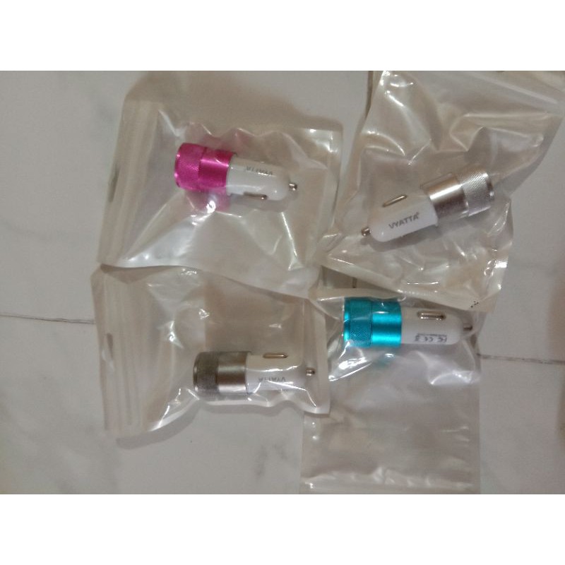 Car Charger 2,1A merek Vyatta
