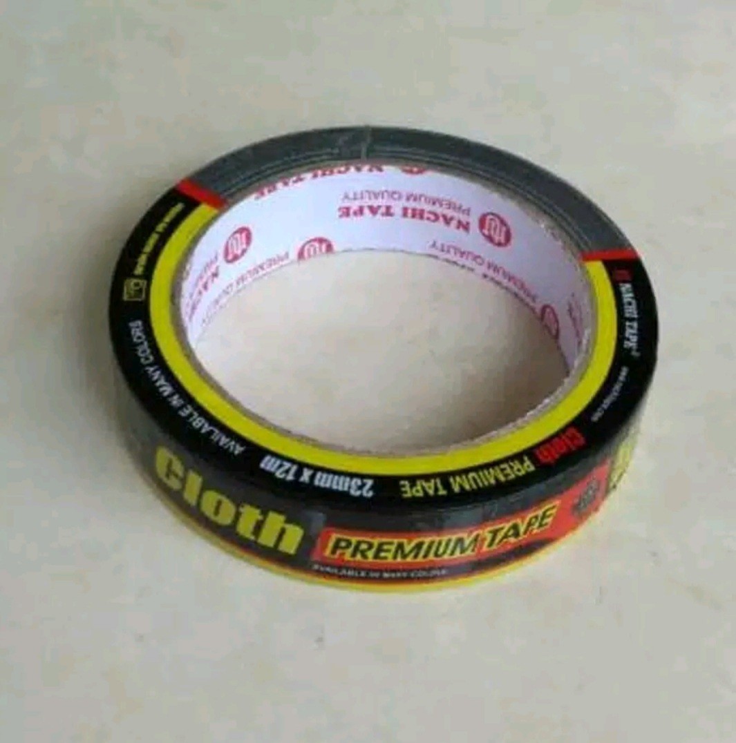 Lakban Kain Hitam Isolasi Tape Nachi 1 X 12 Meter (23 Mm X 12 Meter)