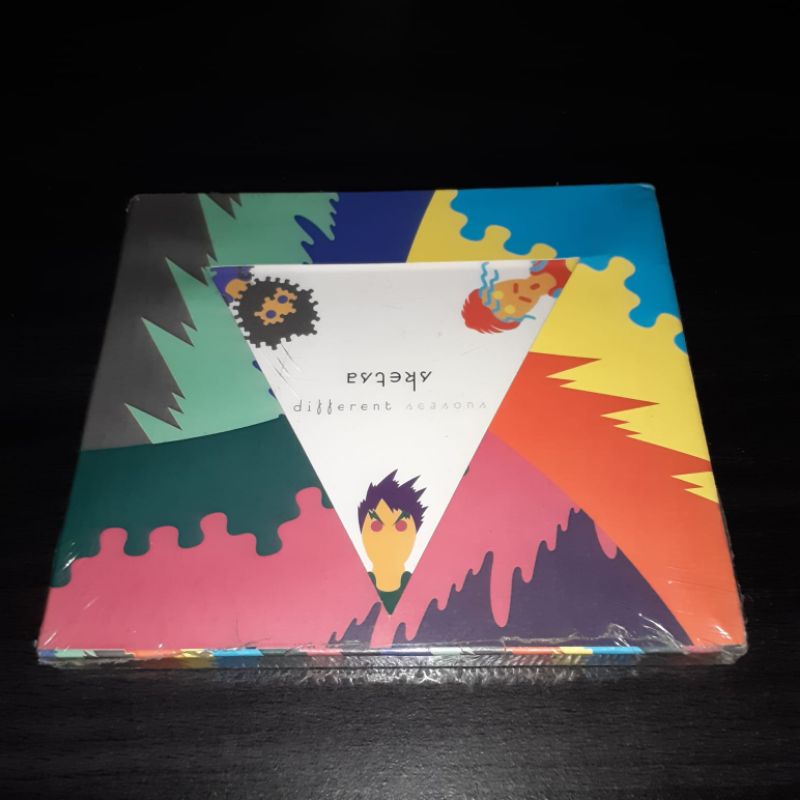 CD SKETSA - Different Seasons - SEGEL