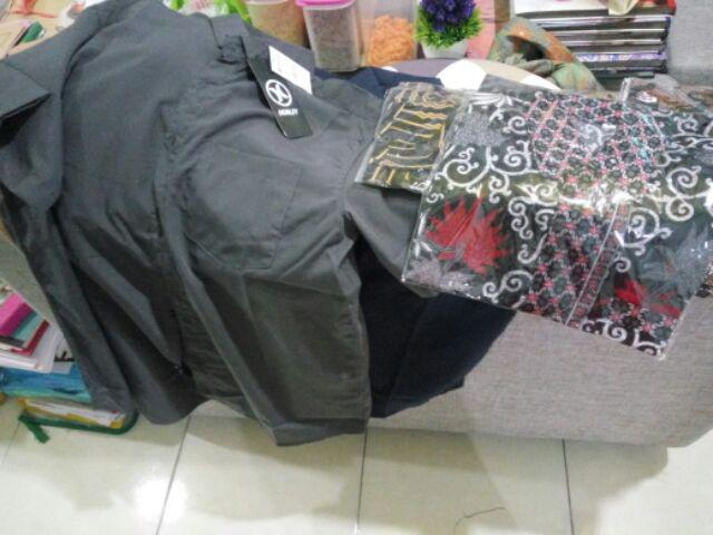 Kemeja Hitam Pria - Kemeja Hitam Pria Lengan Panjang