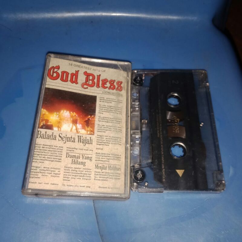 Kaset Pita:18 Greatest Hits God Bless