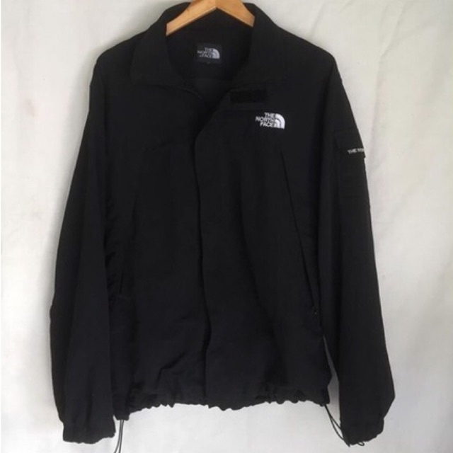 jaket tnf hitam
