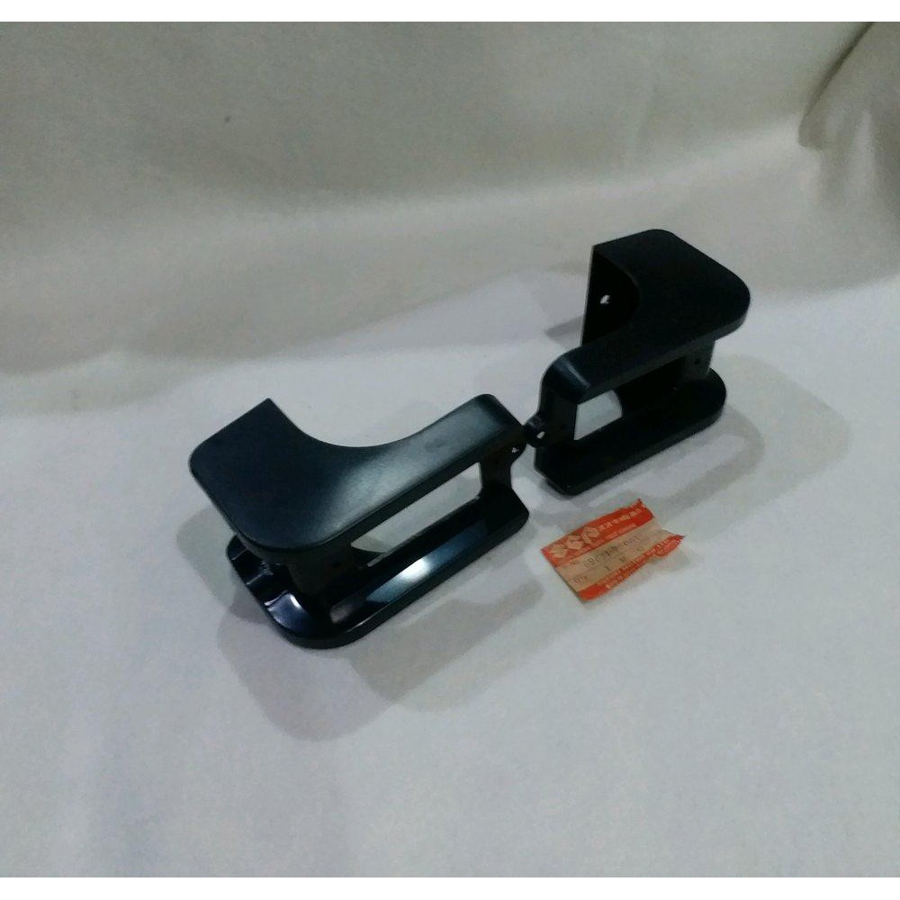 ASLI sepasang Rumah Reflektor belakang Suzuki Jimny LJ80 Jangkrik. NOS OEM. Hrg sepasang Langka...