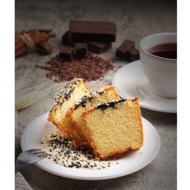 

DEB Paket Hemat 3 Box Kue Bolu Coklat Kacang Pandan Keju Orinal Wijen / Marmer Cake / Bolu Panggang