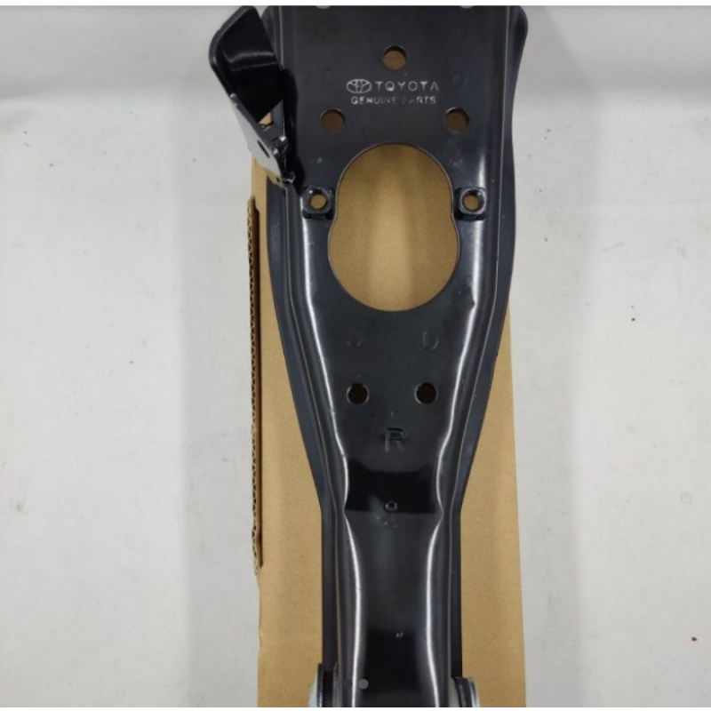 LOWER ARM LOW SAYAP BAWAH TOYOTA KIJANG 5K/7K KANAN RH ORIGINAL
