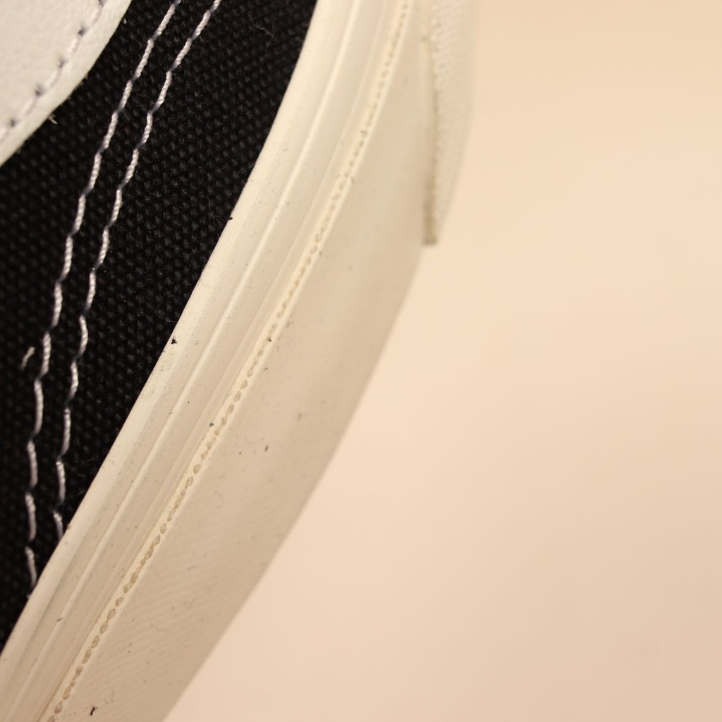 Sepatu Vans Oldskool Style 36 lx Black White
