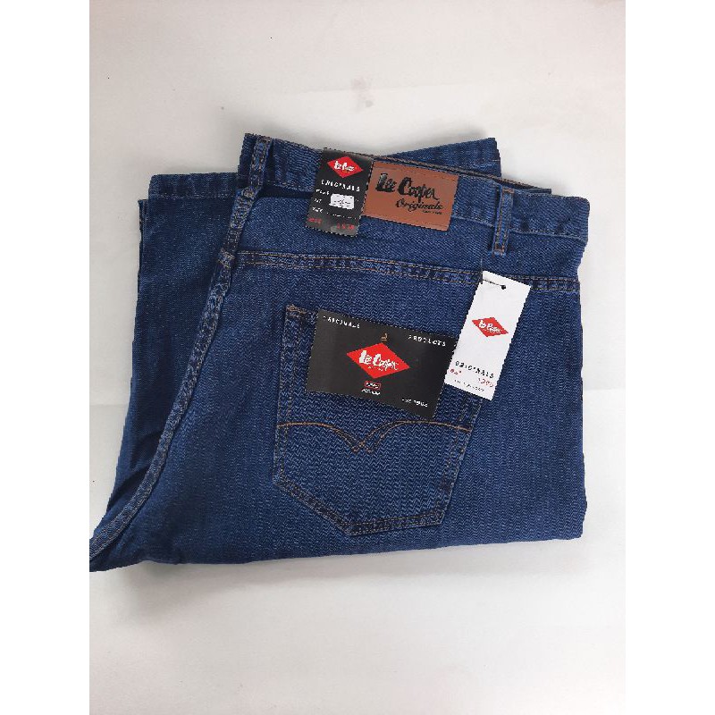 CELANA JEANS PENDEK JUMBO PRIA BIG SIZE