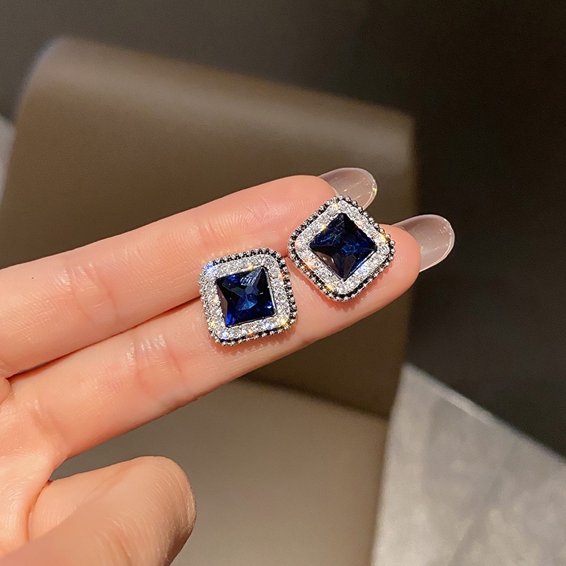 Anting Stud 925 Silver Needle Bentuk Persegi Aksen Berlian Imitasi Warna Biru Gaya Korea