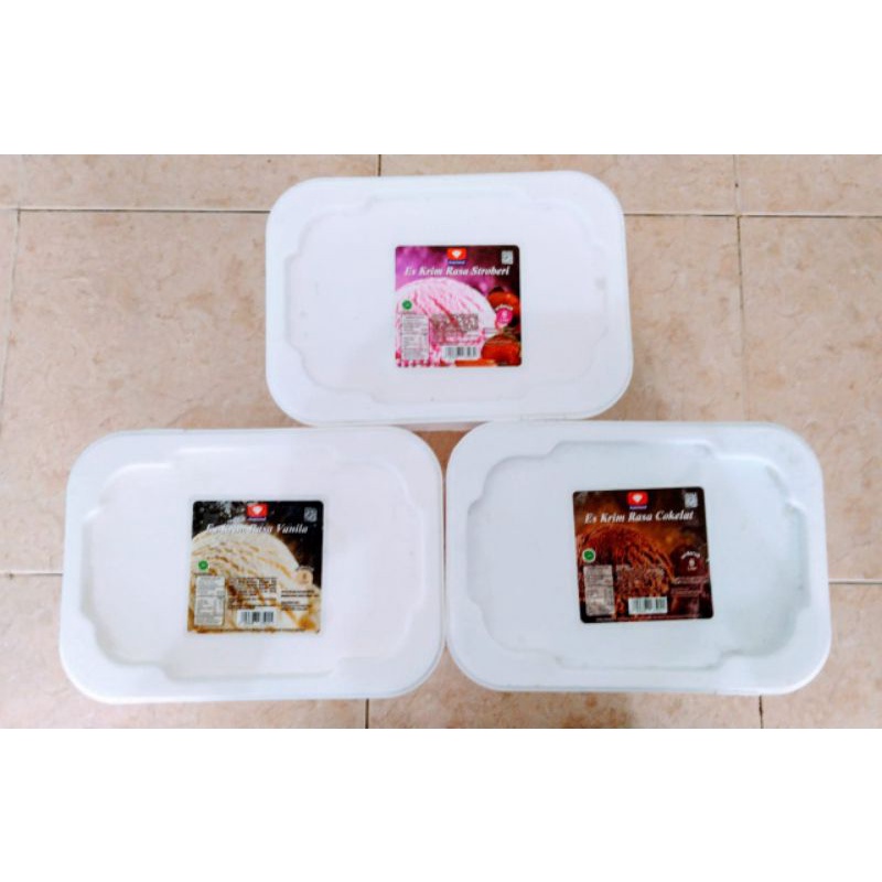 

Ice Cream Diamond 8 liter Vanilla / Coklat / Strawberry