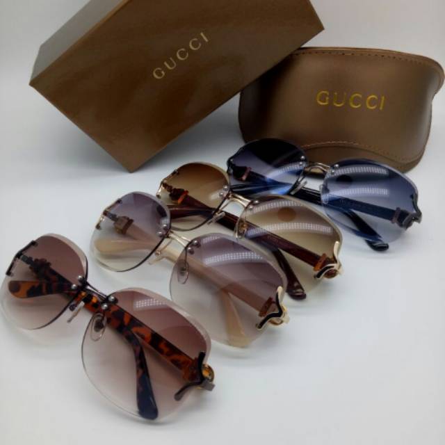 KACAMATA WANITA / CEWEK GUCCI GESPER
