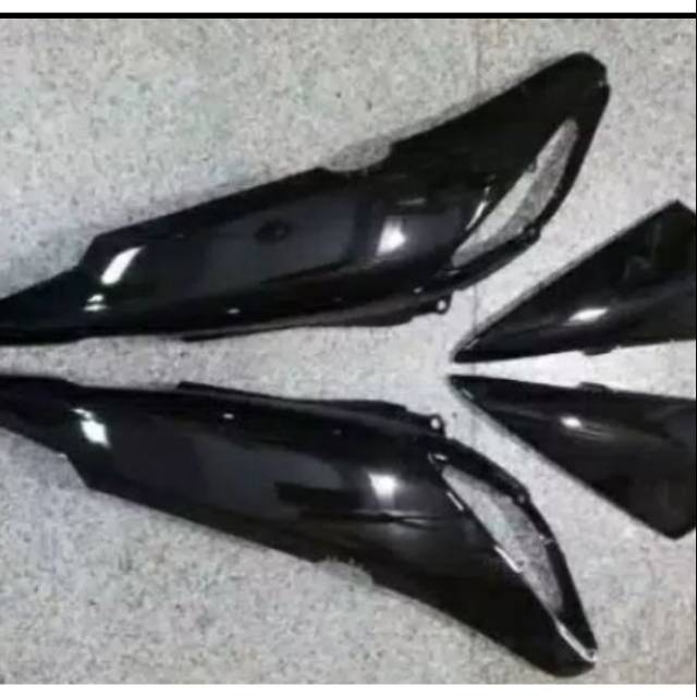 Cover body belakang honda supra x 125 hitam polos