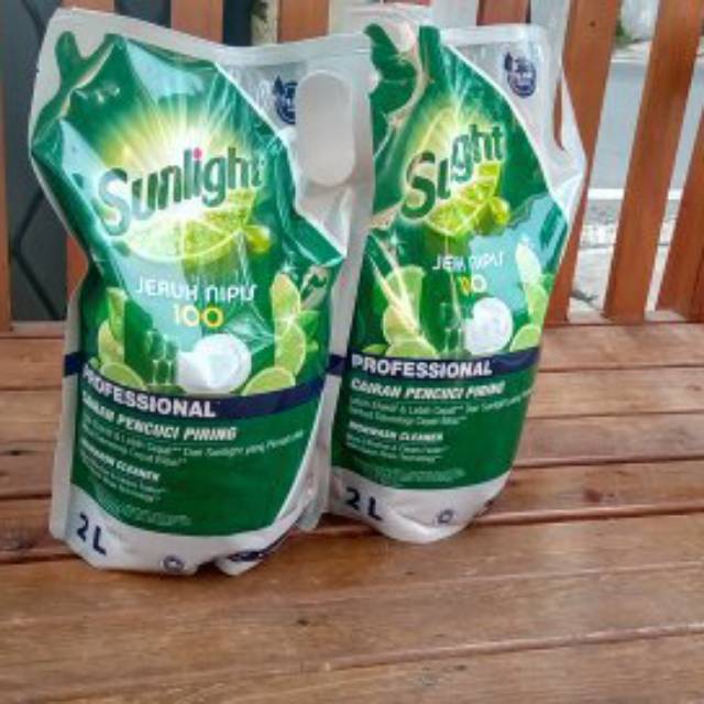 Sunlight 2 Liter professional bisa mencuci 7800 piring