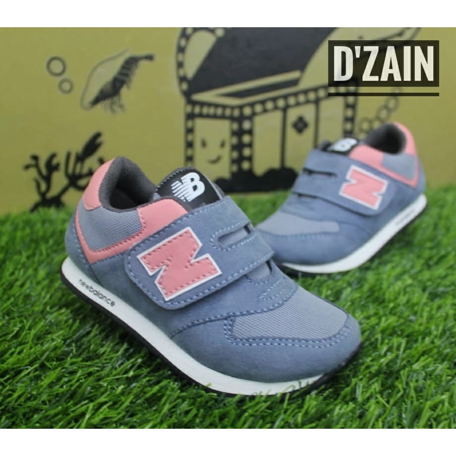 sepatu anak perempuan sneaker/sepatu anak sport/sepatu anak perempuan murah