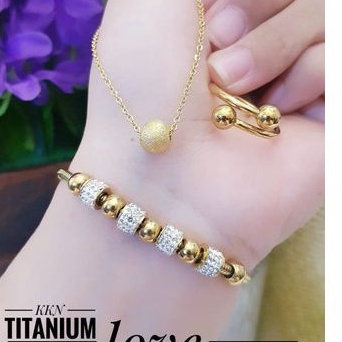 TiTanium Set perhiasan wanita AG03