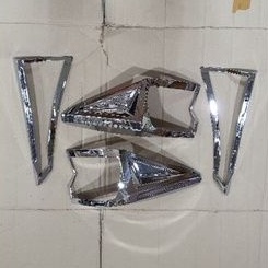 Garnish lampu chrome lampu belakang Avanza/Xenia 2022. VARIASI