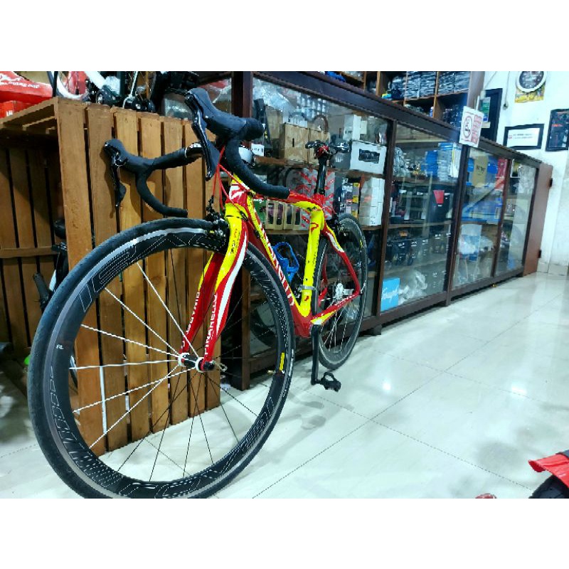 sepeda balap roadbike pinarello prince road bike carbon