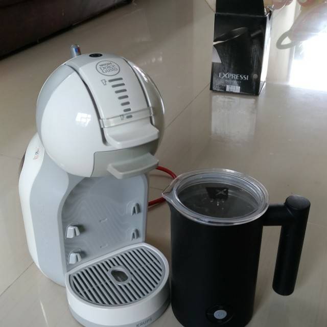 

Nescafe dolce gusto & Milk Frother Expressi