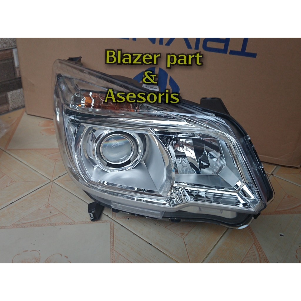 original GM Head lamp lampu depan kanan chevrolet trail blazer trailblazer colorado