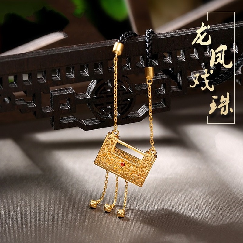 [Ready Stock]Fashion Vintage Gold Plated Lock Pendant Gold Necklace