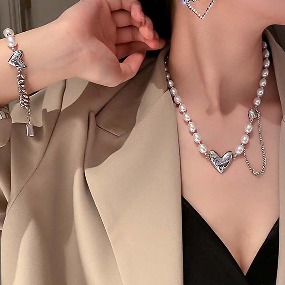 Needway  Wild Bracelet Sweet Fashion Jewelry Pearl Necklace Women Love Korean Temperament Girls Crystal Clavicle Chain