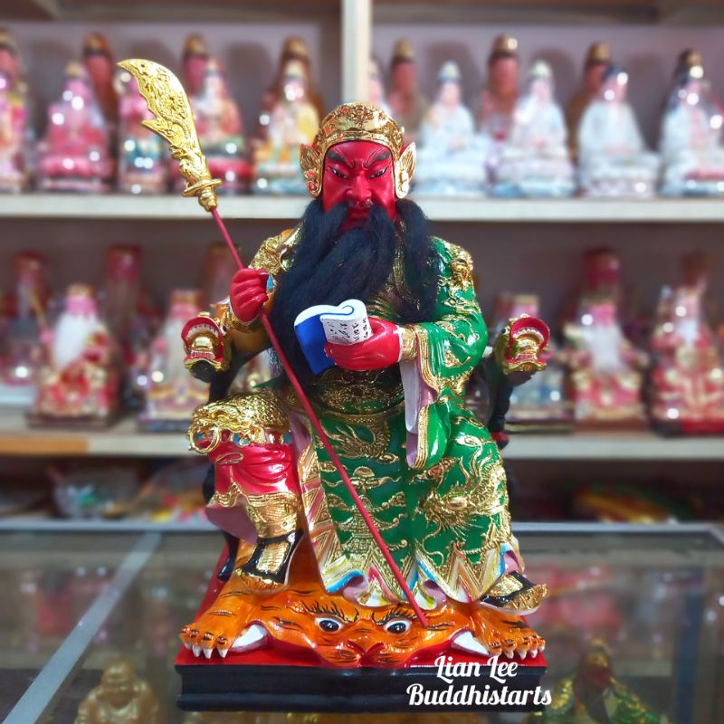 patung dewa kwankong guanyu kayu 16 inch