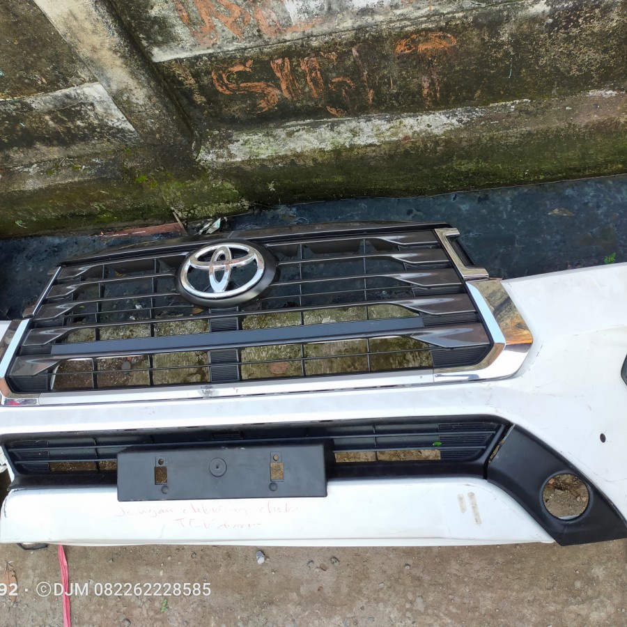 bemper Innova Reborn 2021