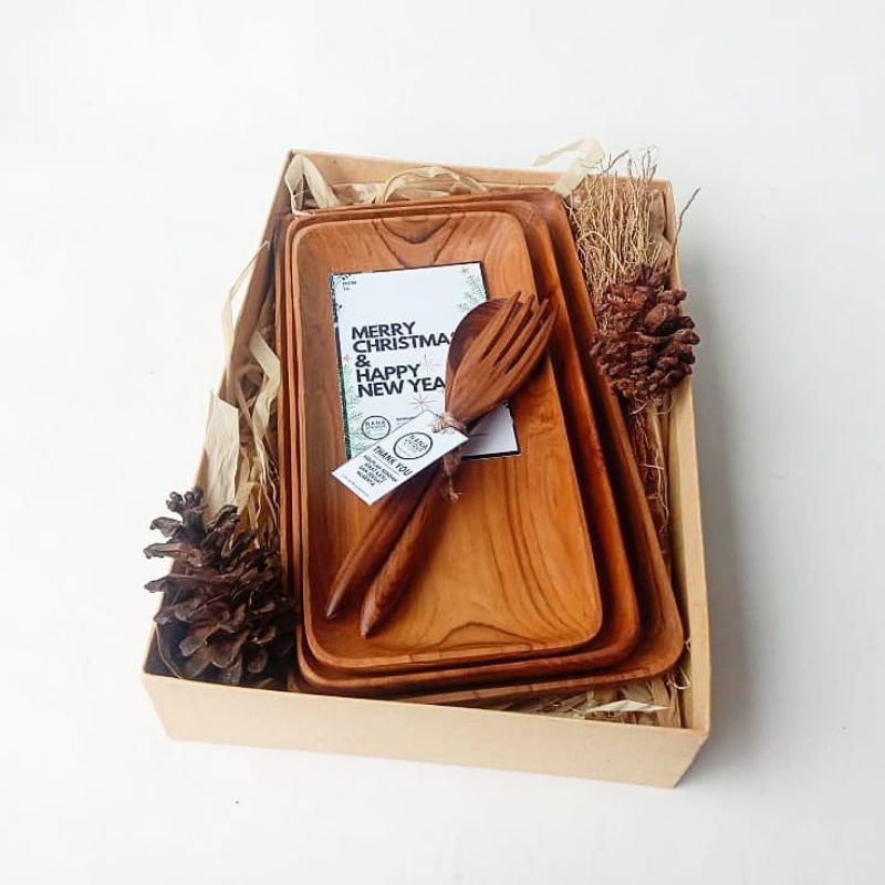 

HAMPERS NATAL CHRISTMAS GIFT KADO HADIAH PERNIKAHAN ULANG TAHUN WISUDA SOUVENIR WEDDING GIFT BOX