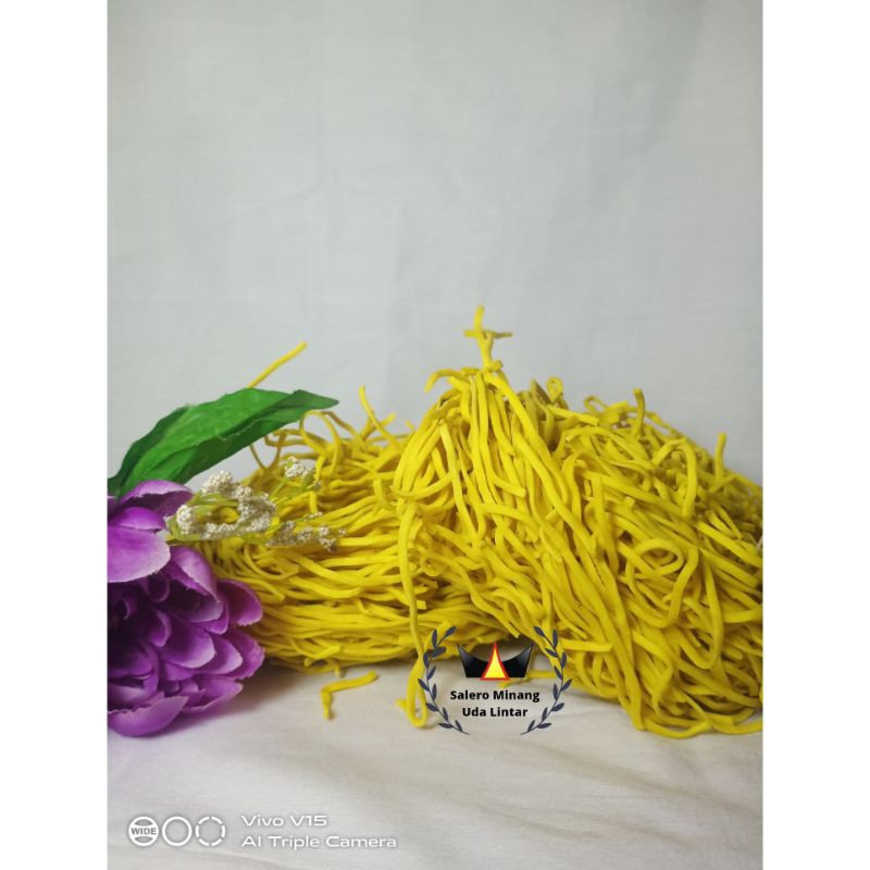 

MIE KUNING 500 GRAM