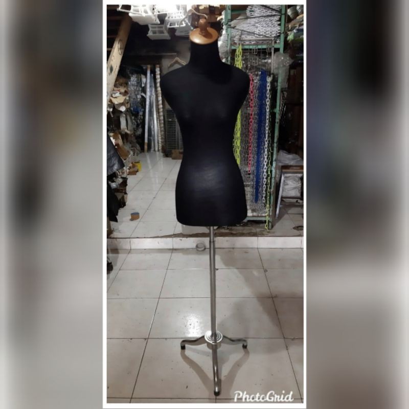 display kebaya / display gamis / display baju Wanita/ manekin wanita/ manekin kebaya / manekin baju
