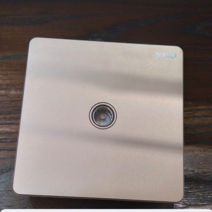 NERO STOP KONTAK OUTLET TV CASA GOLD 2TV -G