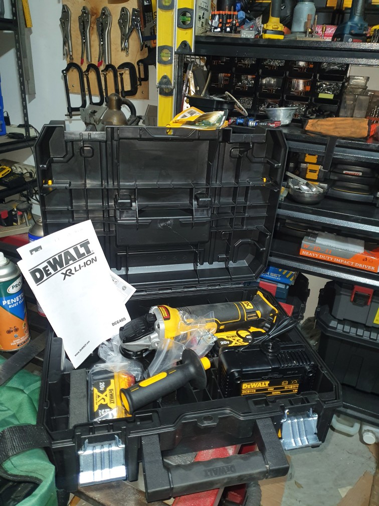 Mesin Gerinda Baterai Dcg405 Dewalt Cordless Grinder Dcg 405 20volt