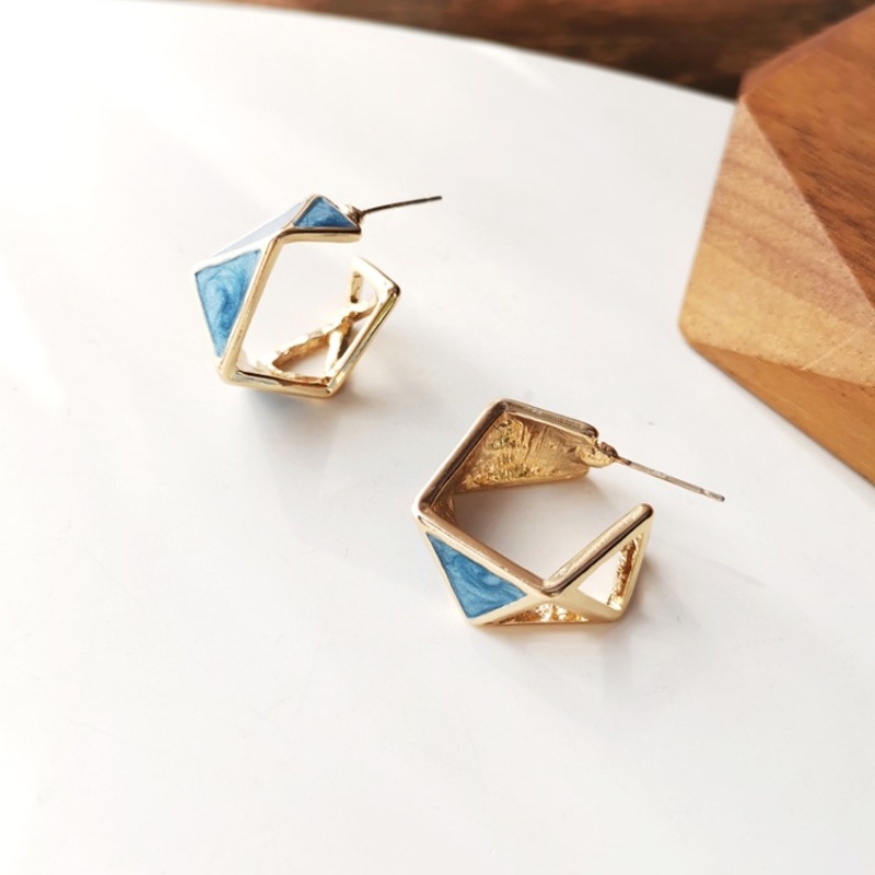 Anting Bentuk C Geometris Segitiga Tidak Teratur Warna Kontras Bahan silver needle