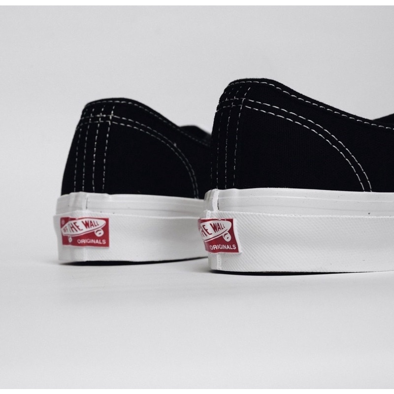 V4ns Vault OG Authentic Black White Original