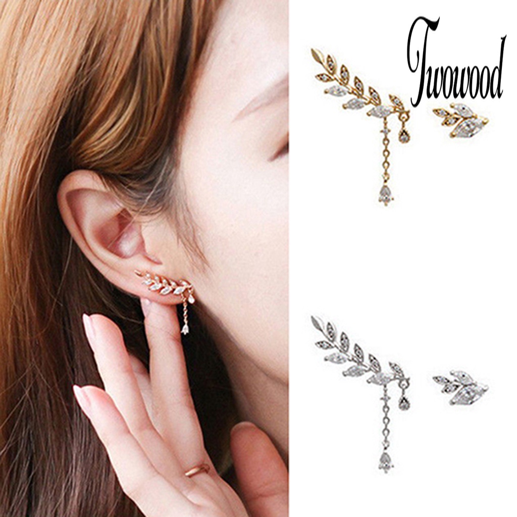 Anting Stud Rumbai Bentuk Daun Asimetris Aksen Berlian Imitasi Anti Karat Untuk Wanita