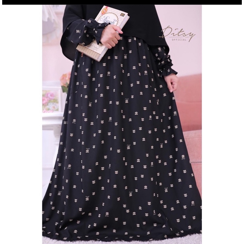 DITSY edisi Januari ‘22 ( EVEOLEE BLACK NG) Size XL