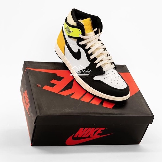 Air Jordan 1 High White Black Volt Gold GS