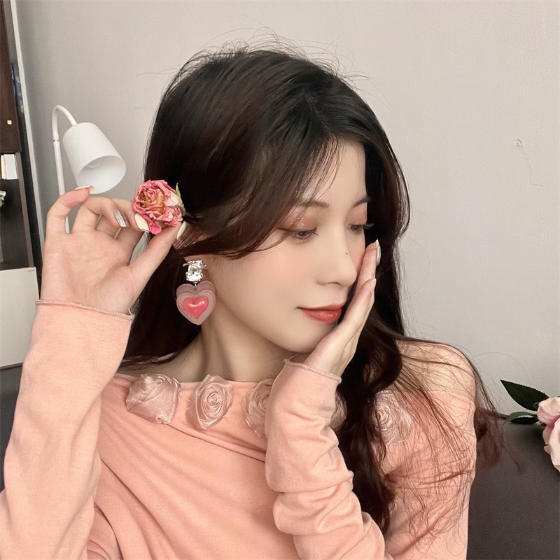 Anting Tusuk Bentuk Hati Warna Gradasi Pink Untuk Wanita